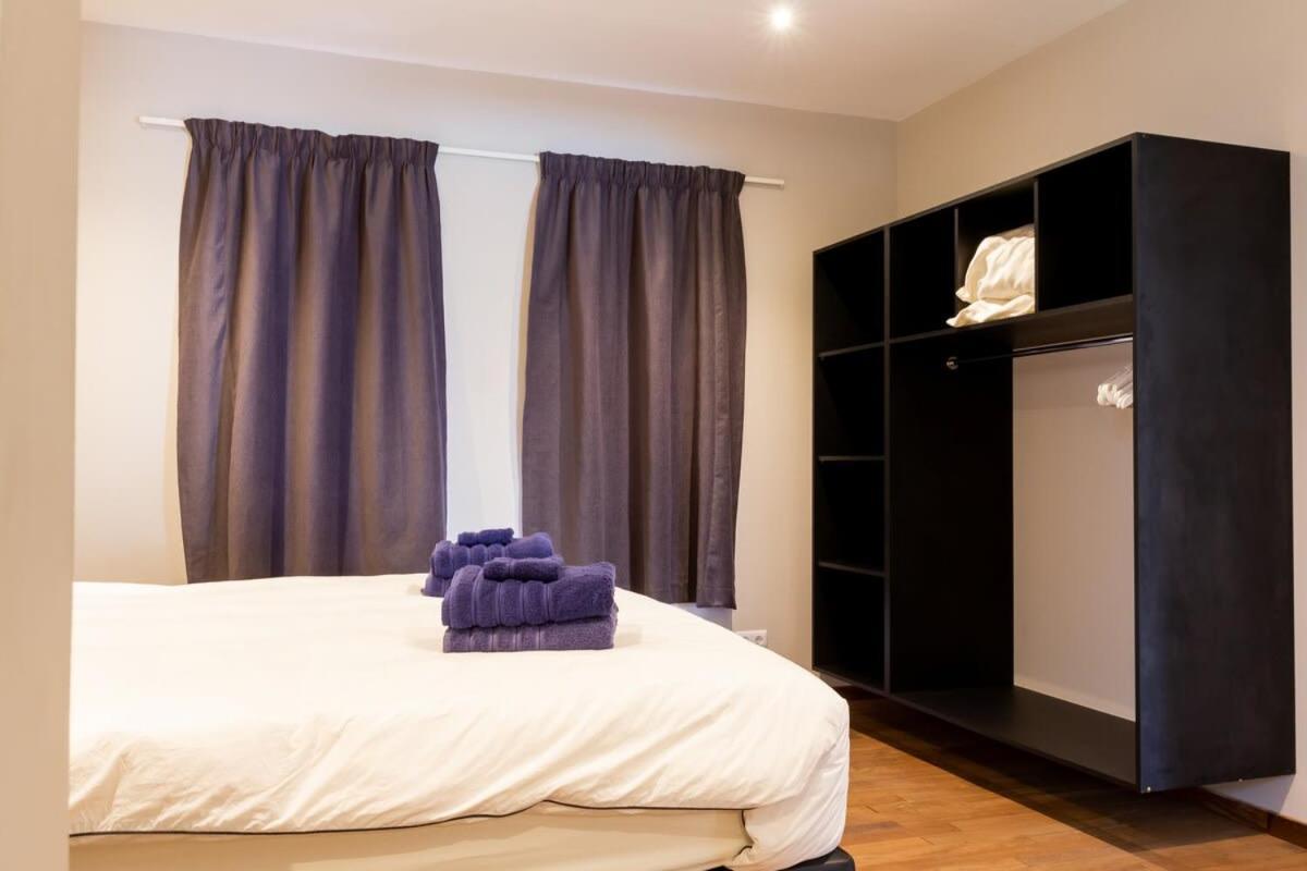 Stylish 4 Bedroom Modern Villa Design, Walking Distance From The Beach Jan Thiel Exterior foto