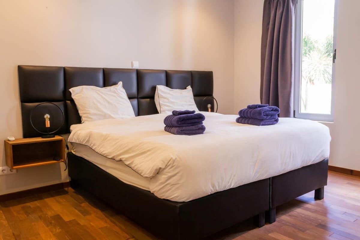 Stylish 4 Bedroom Modern Villa Design, Walking Distance From The Beach Jan Thiel Exterior foto